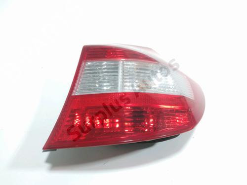 Farolim direito BMW 1 (E87) 120 i (150 hp) 31207845