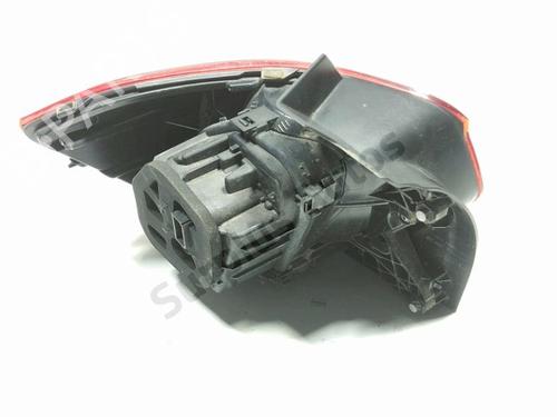 Right taillight VW POLO VI (AW1, BZ1, AE1) 1.0 TSI | BP38982002C35 - Image 2