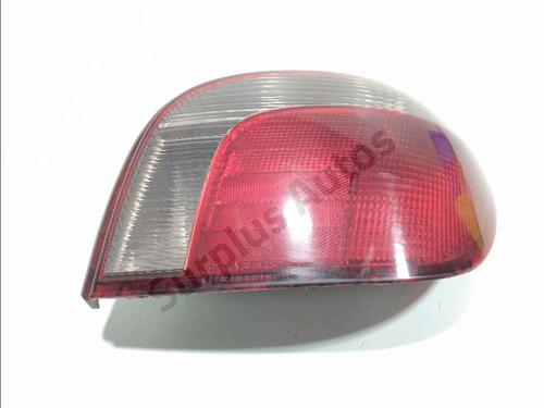 Used Right taillight TOYOTA YARIS (_P1_) 1.3 (SCP12_, SCP13_, SCP12R, SCP13R) (87 hp) 31163322