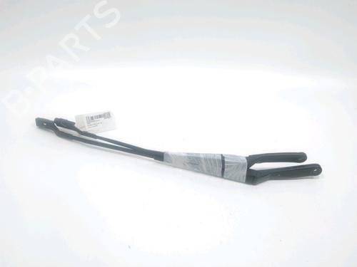 Used Front windshield wiper arm PEUGEOT 308 I (4A_, 4C_) 2.0 HDi (136 hp) 31007784