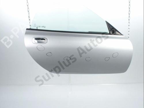 Used Right front door Right front door 37775478 37775478