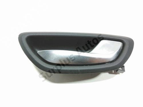 Used Rear right interior door handle Rear right interior door handle RENAULT MEGANE IV Hatchback (B9A/M/N_) 1.3 TCe 140 (B9NB) (140 hp) 30086818 30086818