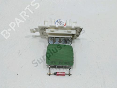 Used Heater resistor VW POLO VI (AW1, BZ1, AE1) 1.0 TSI (95 hp) 30986983