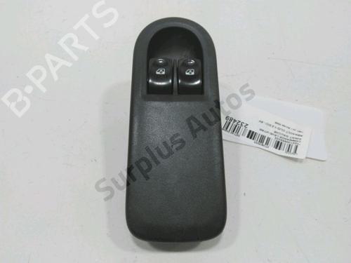 Used Left front window switch RENAULT CLIO III (BR0/1, CR0/1) 1.5 dCi (BR17, CR17) (86 hp) 30999202