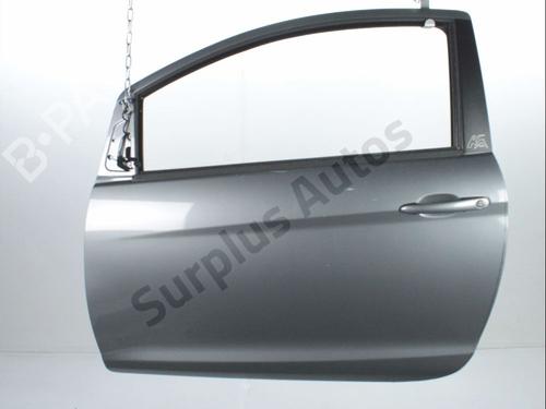 Used Left front door FORD KA (RU8) 1.2 (69 hp) 30742049