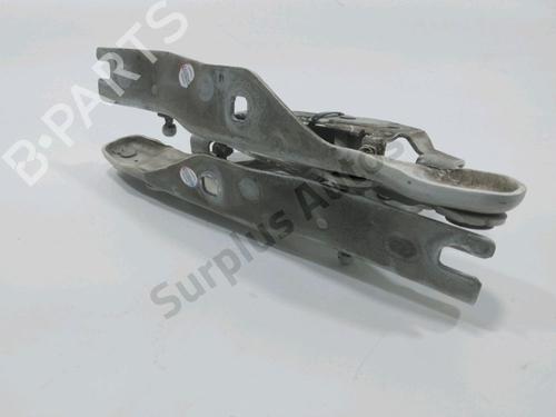 Used Hinge/Door check strap AUDI A1 (8X1, 8XK) 1.6 TDI (105 hp) 32077840