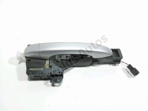 Used Rear right exterior door handle RENAULT MEGANE IV Hatchback (B9A/M/N_) 1.2 TCe 130 (B9MR) (130 hp) 30269366