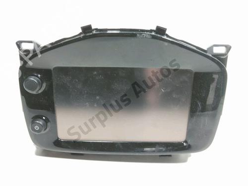 radio-toyota-aygo-_b4_-2014-38980645 main image