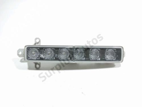 Used Left daytime light Left daytime light 39089677 39089677