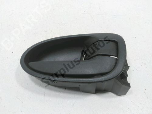 Used Rear right interior door handle TOYOTA YARIS (_P9_) 1.4 D-4D (NLP90_, NLP90R) (90 hp) 30999912