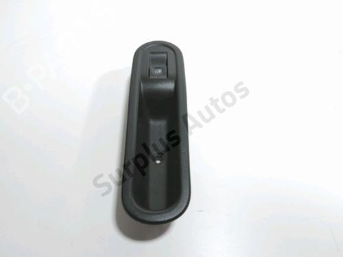 Used Right front window switch RENAULT TWINGO III (BCM_, BCA_) 1.0 SCe 75 (73 hp) 30141371