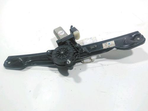 Rudehejsemekanisme Højre bagtil BMW 1 (F20) 116 d (116 hp) 28250665