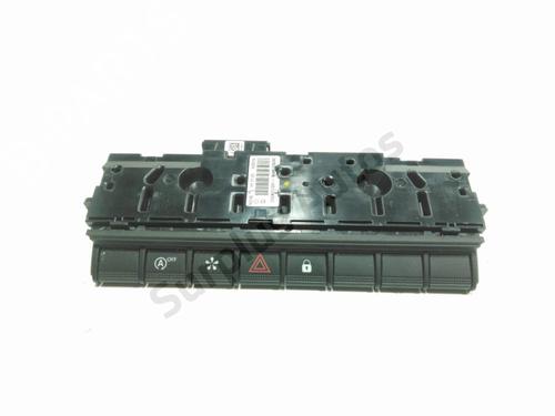 Used Warning switch Warning switch RENAULT CLIO V (B7_) 1.5 Blue dCi 115 (B7AD) (116 hp) 33646657 33646657