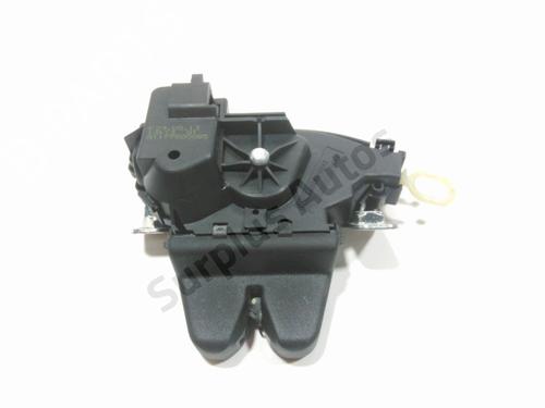 Used Tailgate lock MERCEDES-BENZ CLA Coupe (C117) CLA 220 CDI / d (117.303) (170 hp) 28260763