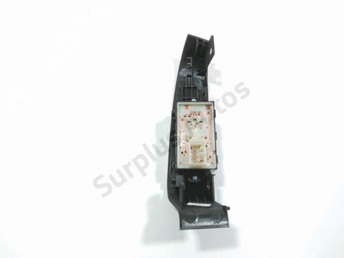 Right rear window switch KIA SOUL II (PS) 1.6 CRDi 136 | BP28249981I28 - Image 2