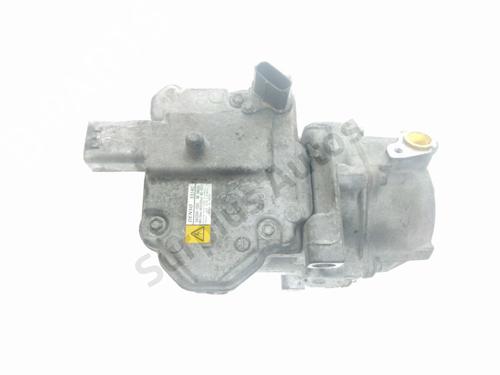 Used AC compressor TOYOTA YARIS (_P13_) 1.5 Hybrid (NHP130_, NHP130) (101 hp) 28223508
