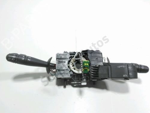 Commandes au volant RENAULT TWINGO II (CN0_) 1.2 16V (CN0K, CN0V, CN0A) (76 hp) 31798270