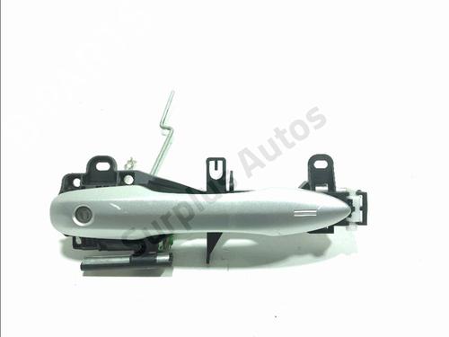 front-left-exterior-door-handle-toyota-corolla-estate-_e21_-2019-36695934 main image