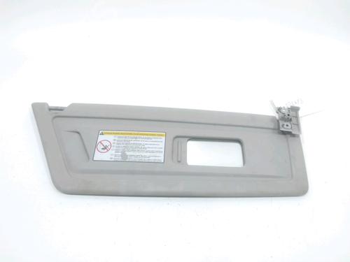 Used Right sun visor Right sun visor 31002709 31002709