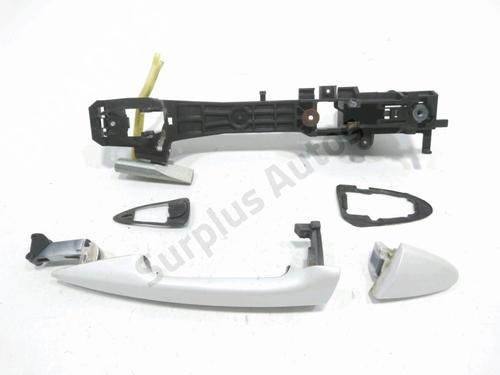 Used Rear left exterior door handle Rear left exterior door handle LEXUS IS II (_E2_) 200d (ALE20_, ALE20R) (150 hp) 33904025 33904025