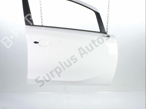 Used Right front door OPEL CORSA E (X15) 1.4 (08, 68) (90 hp) 30313166