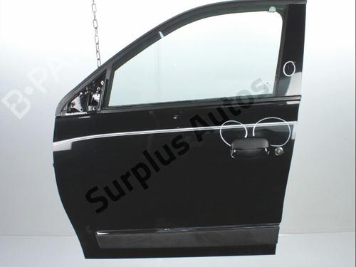 left-front-door-renault-twingo-iii-bcm_-bca_-2014-36464913 main image