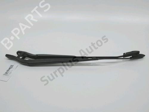 Used Front windshield wiper arm RENAULT MEGANE III Hatchback (BZ0/1_, B3_) 1.5 dCi (BZ0C) (90 hp) 31007958