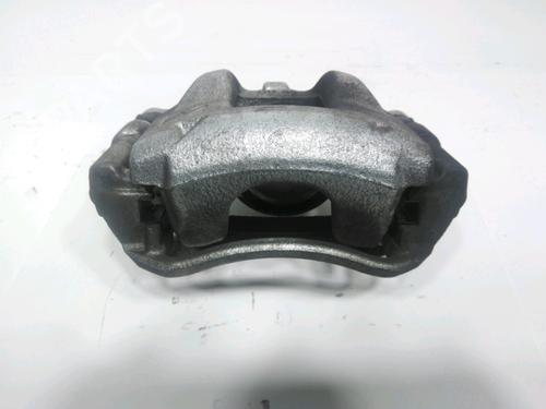 Used Right front brake caliper TOYOTA AURIS (_E18_) 1.8 Hybrid (ZWE186_, ZWE186R) (136 hp) 28226124