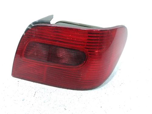 Used Right taillight CITROËN XSARA (N1) 1.4 i (75 hp) 31006091
