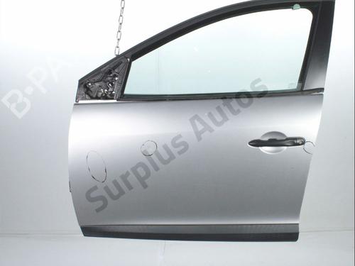 left-front-door-renault-megane-iii-hatchback-bz01_-b3_-2008-34643379 main image