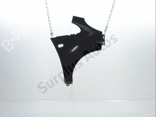 Used Right front fenders PEUGEOT ION Electric (64 hp) 31327055