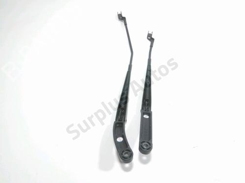 Used Front windshield wiper arm VW POLO VI (AW1, BZ1, AE1) 1.0 TSI (95 hp) 28272059