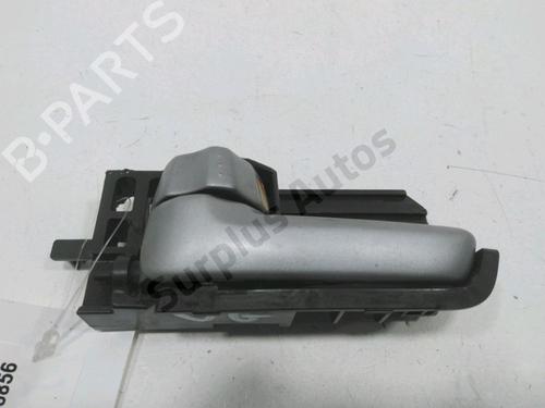 Used Front left interior door handle Front left interior door handle SUZUKI SWIFT III (MZ, EZ) 1.3 (RS413, ZC11S) (92 hp) 30996517 30996517