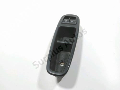 Used Left front window switch FIAT 500L (351_, 352_) 1.3 D Multijet (199LXY1A, 199LXY11) (84 hp) 30584853