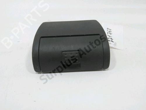 Used Ashtray OPEL CORSA C (X01) 1.2 (F08, F68) (75 hp) 30992203