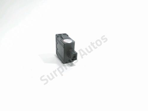 Headlight switch PEUGEOT 208 I (CA_, CC_) 1.2 VTI 82 | BP28228797I24 - Image 2