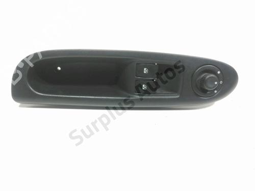 Used Left front window switch RENAULT CLIO II (BB_, CB_) 1.2 16V (BB05, BB0W, BB11, BB27, BB2T, BB2U, BB2V, CB05,... (75 hp) 29858760
