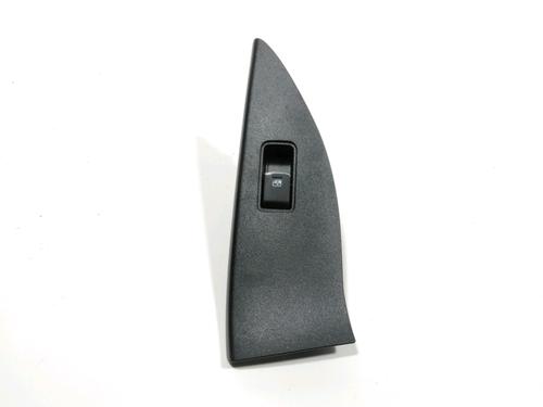 Used Right rear window switch Right rear window switch 37778332 37778332