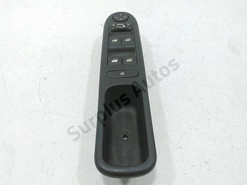 Used Left front window switch Left front window switch PEUGEOT 307 CC (3B) 2.0 HDi 135 (136 hp) 40213966 40213966