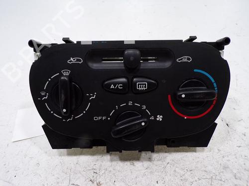 Used Climate control PEUGEOT 206 Hatchback (2A/C) 1.4 HDi eco 70 (68 hp) 30988396