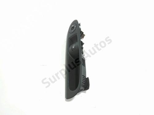 Højre fortil elrude kontakt RENAULT CLIO II (BB_, CB_) 1.2 16V (BB05, BB0W, BB11, BB27, BB2T, BB2U, BB2V, CB05,... (75 hp) 29857851
