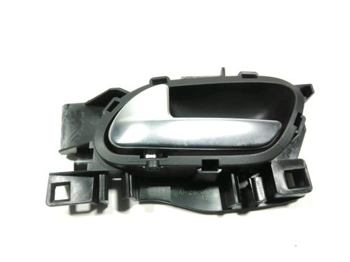 Used Front left interior door handle Front left interior door handle PEUGEOT 2008 I (CU_) 1.2 THP 110 / PureTech 110 (110 hp) 28242993 28242993