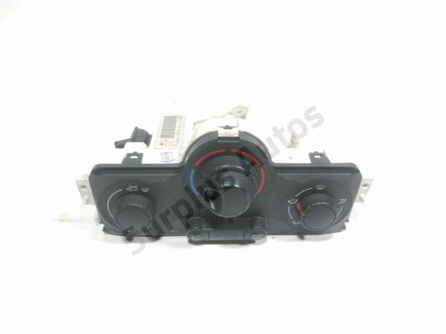 Used Climate control RENAULT MEGANE II (BM0/1_, CM0/1_) 1.5 dCi (BM1F, CM1F) (86 hp) 28228202