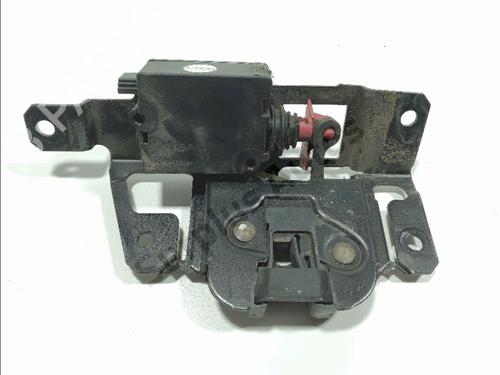 Used Tailgate lock BMW X3 (E83) 2.0 d (150 hp) 32261085
