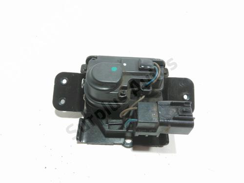 Used Tailgate lock OPEL ANTARA A (L07) 2.2 CDTi 4x4 (184 hp) 31822603