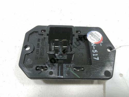 Used Heater resistor TOYOTA YARIS (_P13_) 1.4 D (NLP130_, NLP130) (90 hp) 30986980