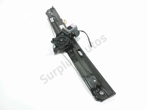 front-right-window-mechanism-fiat-500l-351_-352_-2012-28240431 main image