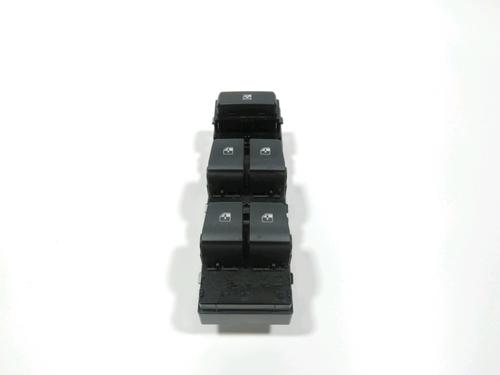 Used Left front window switch Left front window switch HYUNDAI i30 Estate (PDE) 1.0 T-GDI (120 hp) 28249135 28249135