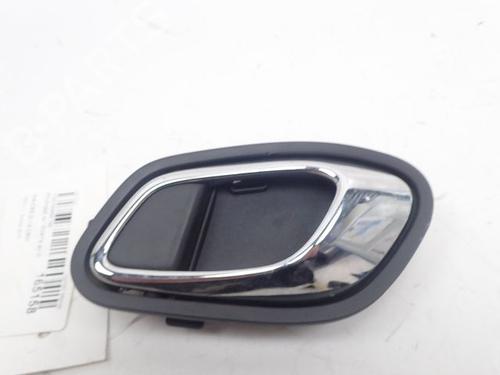Used Front right interior door handle Front right interior door handle 37774779 37774779