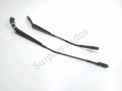 Used Front windshield wiper arm AUDI A3 (8V1, 8VK) 1.4 TSI (150 hp) 30450342